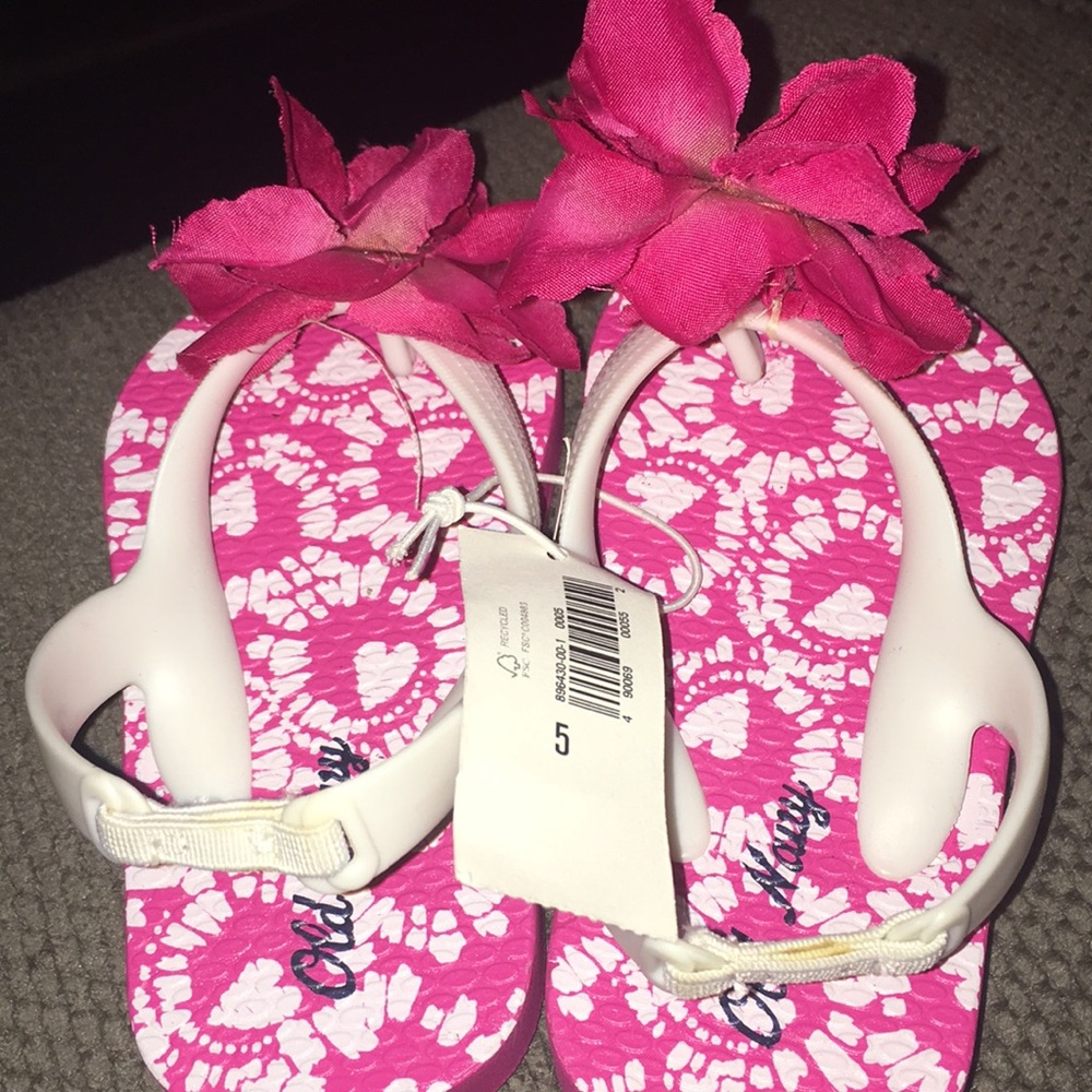 old navy sandals